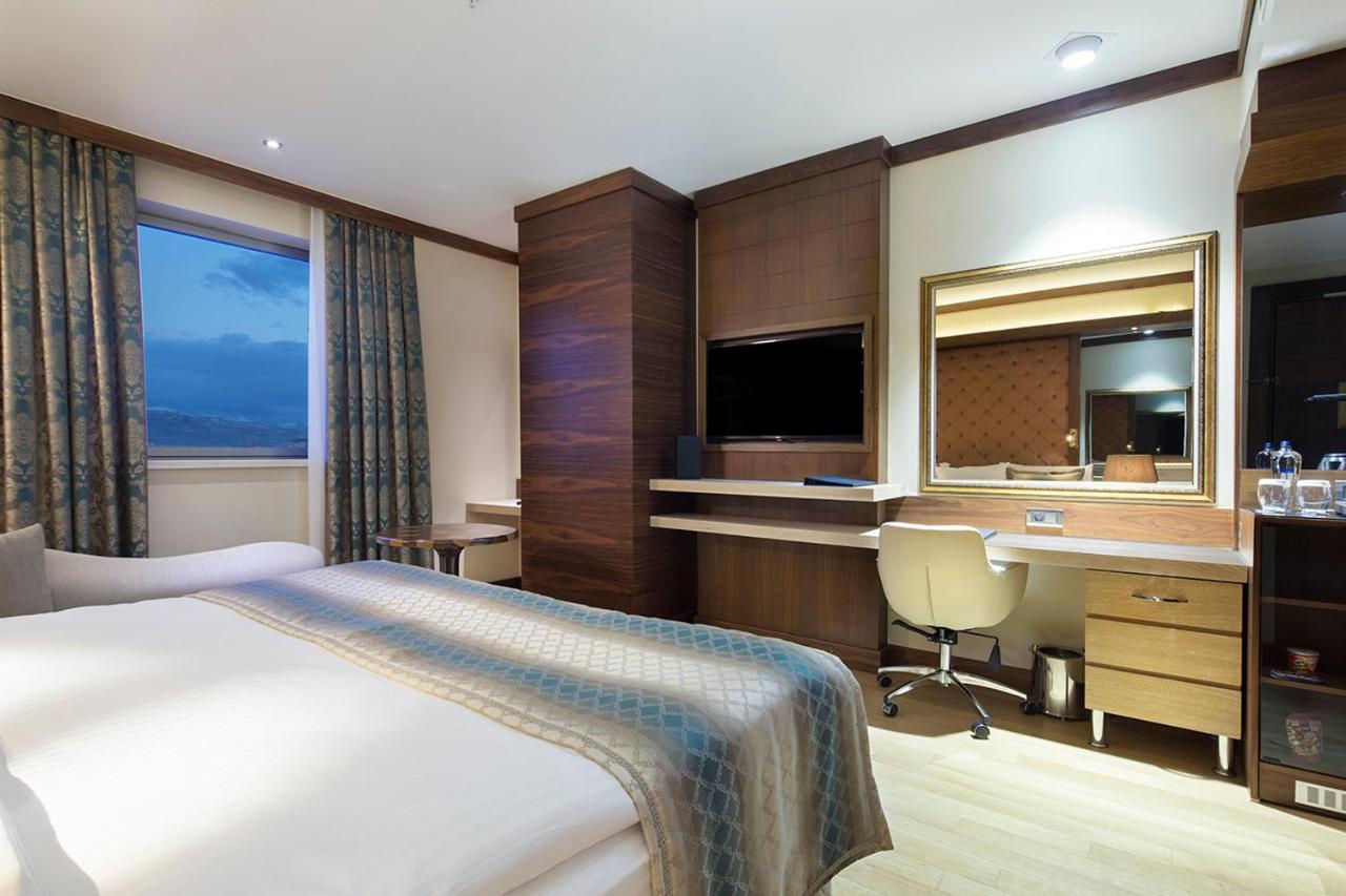 Hotel Grand Millennium Konya Esterno foto