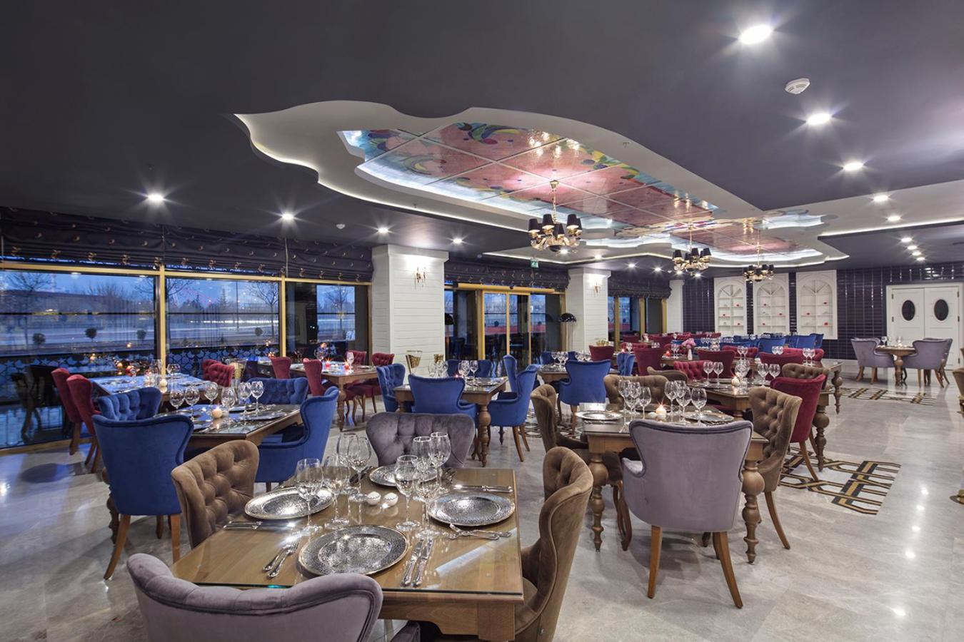 Hotel Grand Millennium Konya Esterno foto