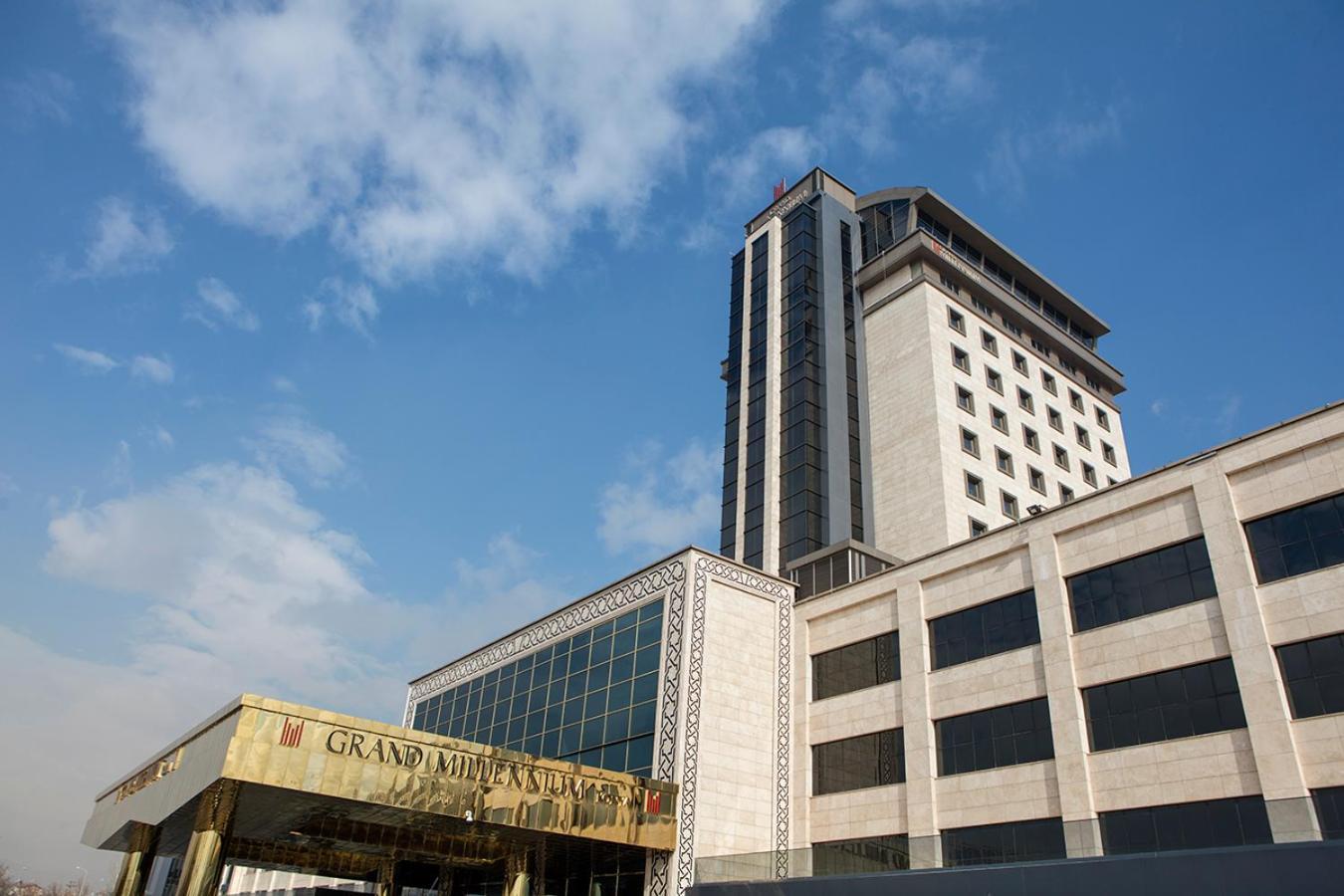 Hotel Grand Millennium Konya Esterno foto