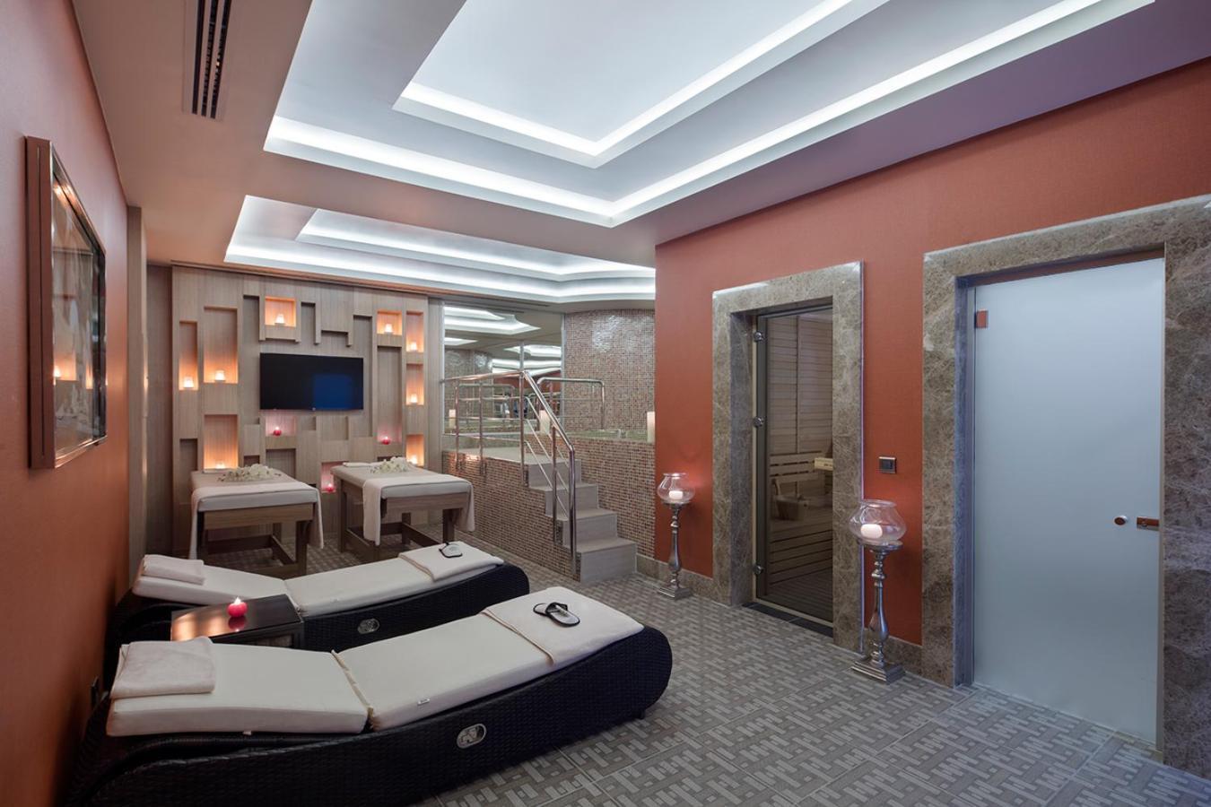 Hotel Grand Millennium Konya Esterno foto