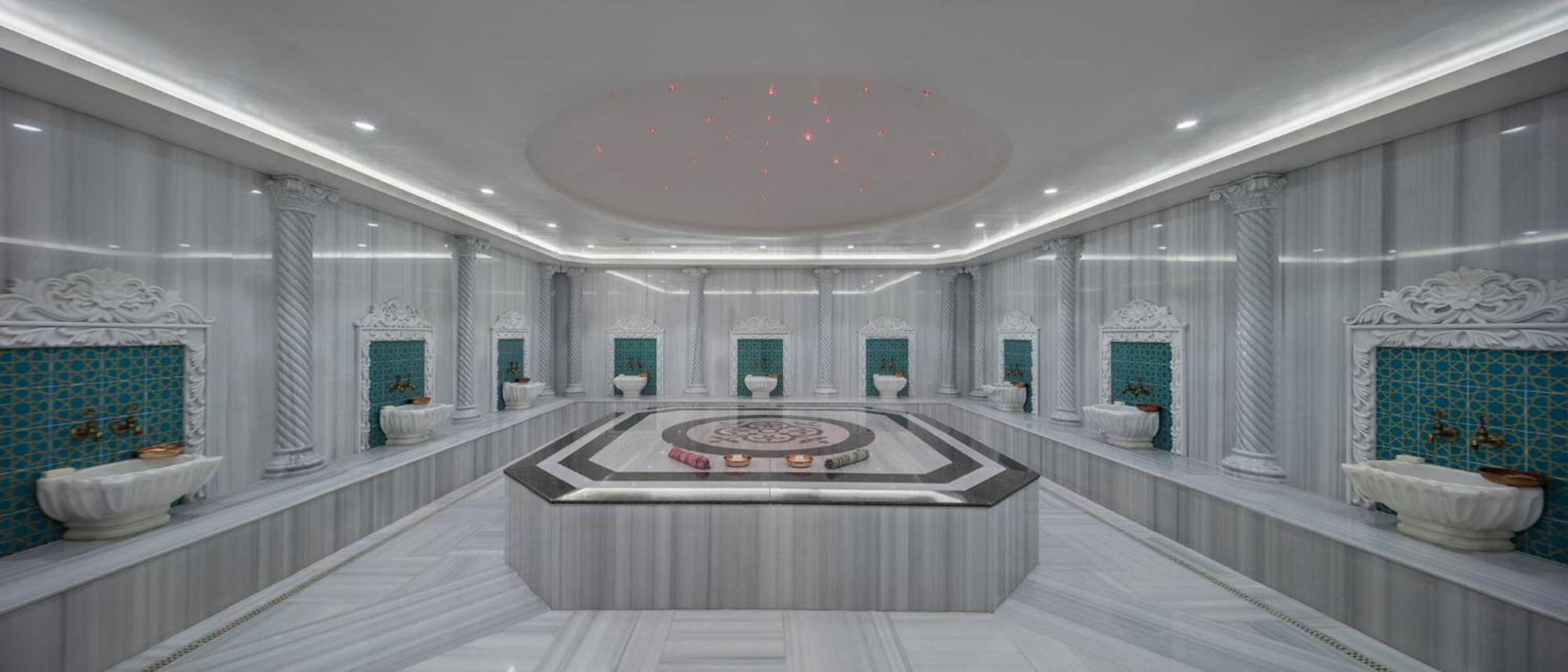 Hotel Grand Millennium Konya Esterno foto